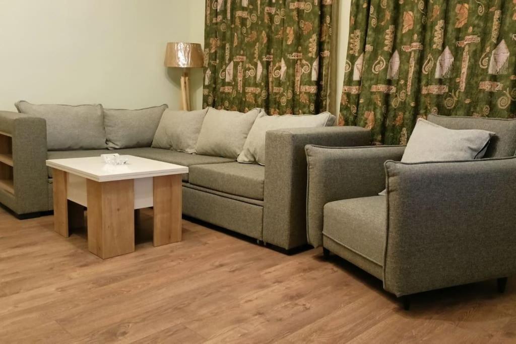 Flat 22 * Tbilisi