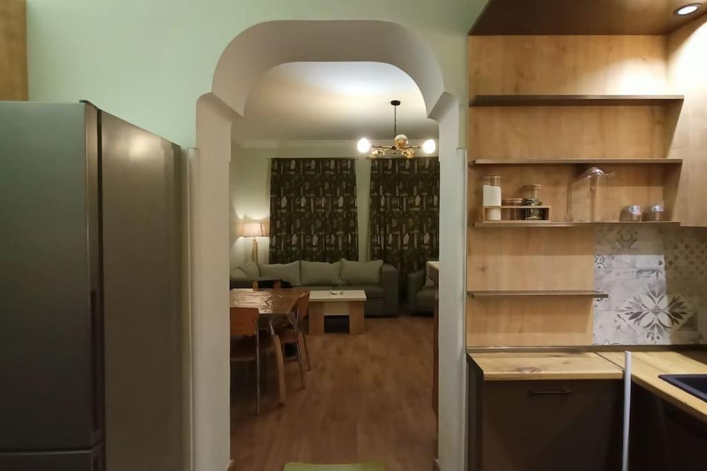 Flat 22 * Tbilisi